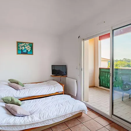 Apartment Avec Piscine Collective, Parking - 4 Pers. - Fr-1-3-642