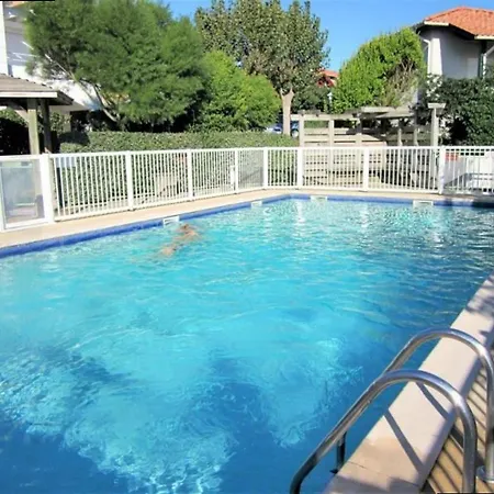 Apartment Avec Piscine Collective, Parking - 4 Pers. - Fr-1-3-642 *